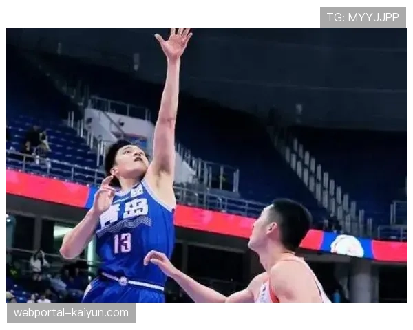 青岛韦瑟斯庞高效砍分助攻 快速攻防转换节奏掌控比赛