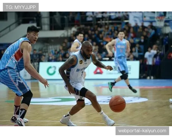 北京队阵容老化问题 在漫长赛季中逐渐显现